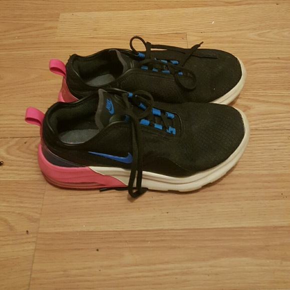 Women  air nikie shoes - Picture 3 of 4